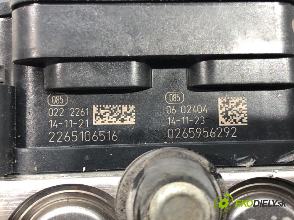 OPEL CORSA E (X15) 2014 - 2022    1.4 Turbo (08, 68) 74 kW [101 KM] benzyna 2014 - 2  pumpa ABS 0265956292 39002554 (Pumpy brzdové)