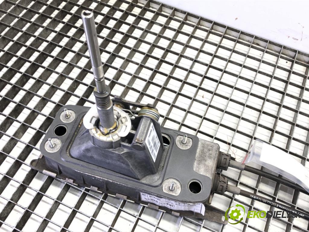 SEAT LEON (1P1) 2005 - 2013    1.4 TSI 92 kW [125 KM] benzyna 2007 - 2012  Kulisa 1Q0711049C (Rýchlostné páky / kulisy)