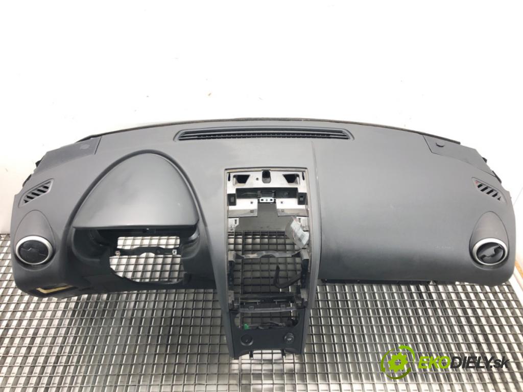 NISSAN QASHQAI / QASHQAI +2 I (J10, NJ10, JJ10E) 2006 - 2014    1.6 84 kW [114 KM] benzyna 2007 - 2013  Palubná doska  (Palubné dosky)