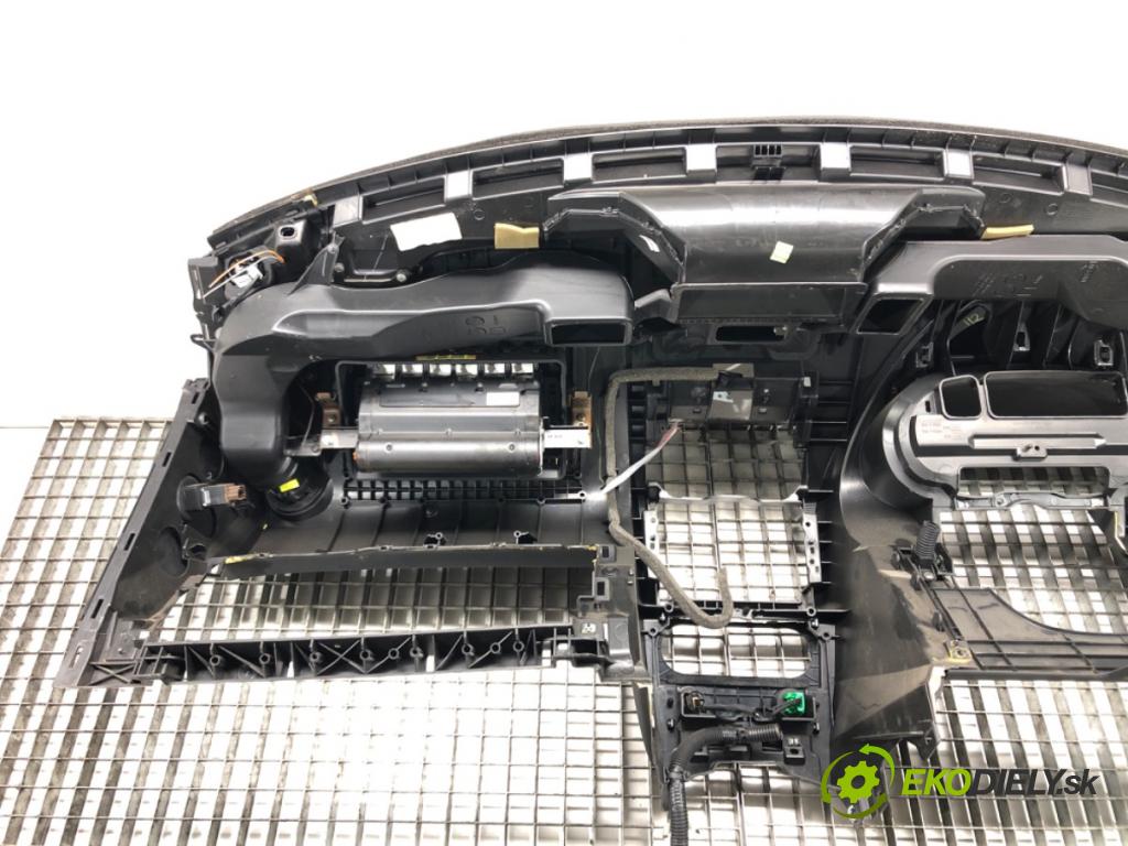 NISSAN QASHQAI / QASHQAI +2 I (J10, NJ10, JJ10E) 2006 - 2014    1.6 84 kW [114 KM] benzyna 2007 - 2013  Palubná doska  (Palubné dosky)