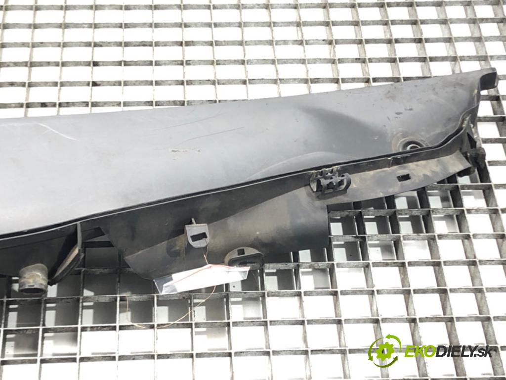 MERCEDES-BENZ KLASA C (W203) 2000 - 2007    C 200 Kompressor (203.042) 120 kW [163 KM] benzyna  Torpédo, plast pod čelné okno 2038301713 (Torpéda)