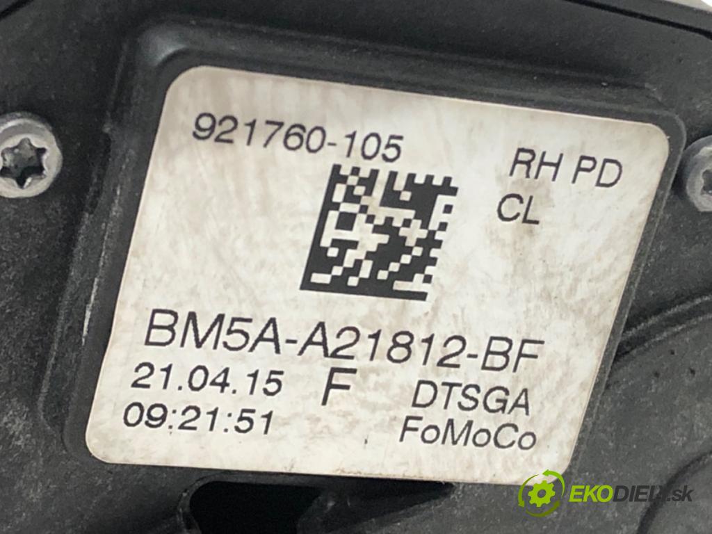 FORD FOCUS III Turnier 2010 - 2022    1.5 TDCi 88 kW [120 KM] olej napędowy 2014 - 2022  zámok dveře pravý přední část BM5A-A21812-BF