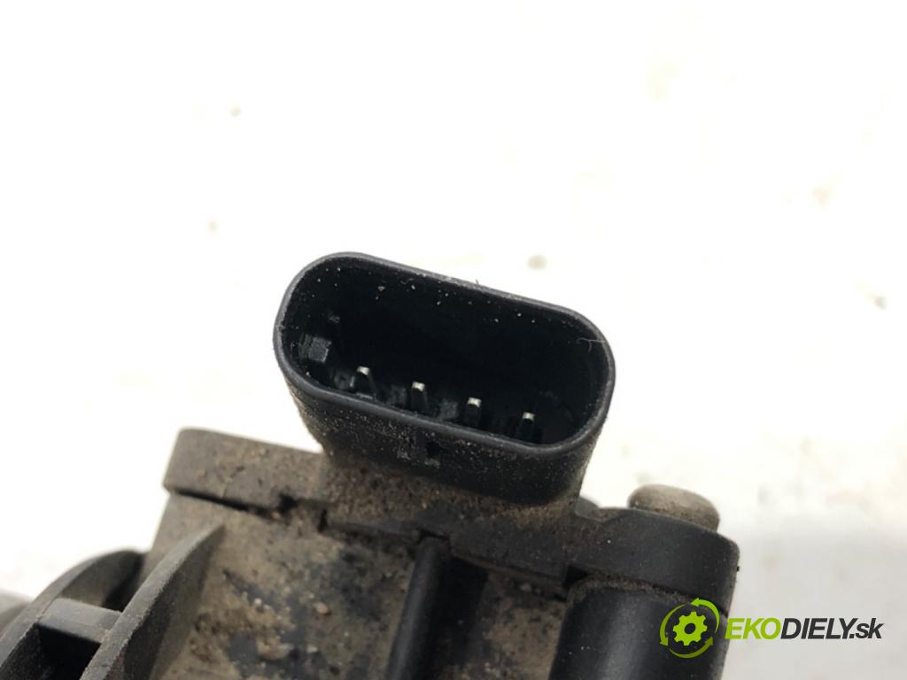 FORD FOCUS III Turnier 2010 - 2022    1.5 TDCi 88 kW [120 KM] olej napędowy 2014 - 2022  Váha vzduchu  (Váhy vzduchu)