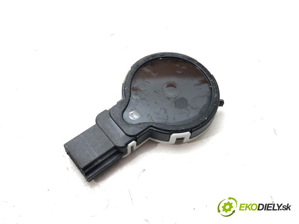 FORD FOCUS III Turnier 2010 - 2022    1.5 TDCi 88 kW [120 KM] olej napędowy 2014 - 2022  Snímač dažďa F1ET-17D547-AA (Snímače dažďa)