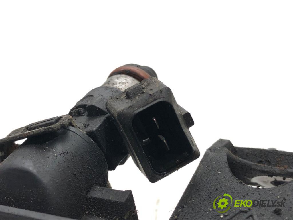 RENAULT THALIA I (LB_) 1998 - 2022    1.2 16V 55 kW [75 KM] benzyna 2002 - 2022  Lišta vstrekovacia 8200292590 (Vstrekovacie lišty)