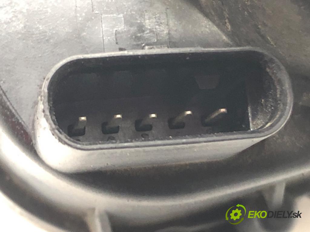 BMW X5 (E70) 2006 - 2013    xDrive 40 d 225 kW [306 KM] olej napędowy 2010 - 2  nastavovač svod, potrubí  (Ostatní)