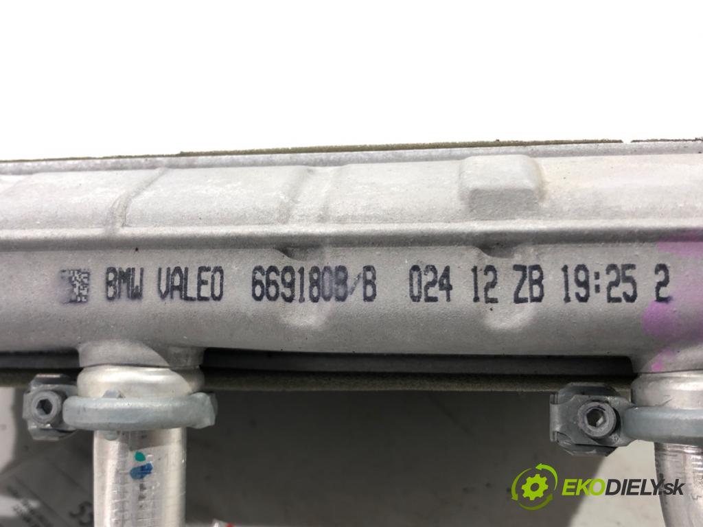 BMW X5 (E70) 2006 - 2013    xDrive 40 d 225 kW [306 KM] olej napędowy 2010 - 2  Výhrevné teleso, radiátor kúrenia  (Radiátory kúrenia)