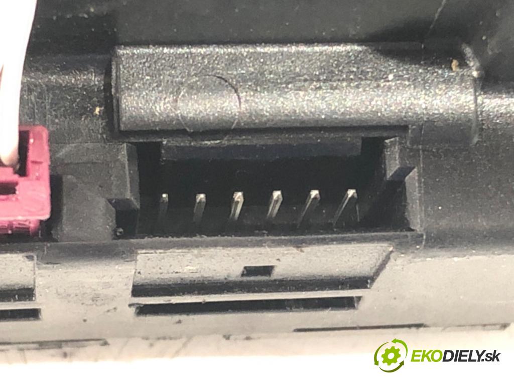 BMW X5 (E70) 2006 - 2013    xDrive 40 d 225 kW [306 KM] olej napędowy 2010 - 2  Kulisa  (Rýchlostné páky / kulisy)