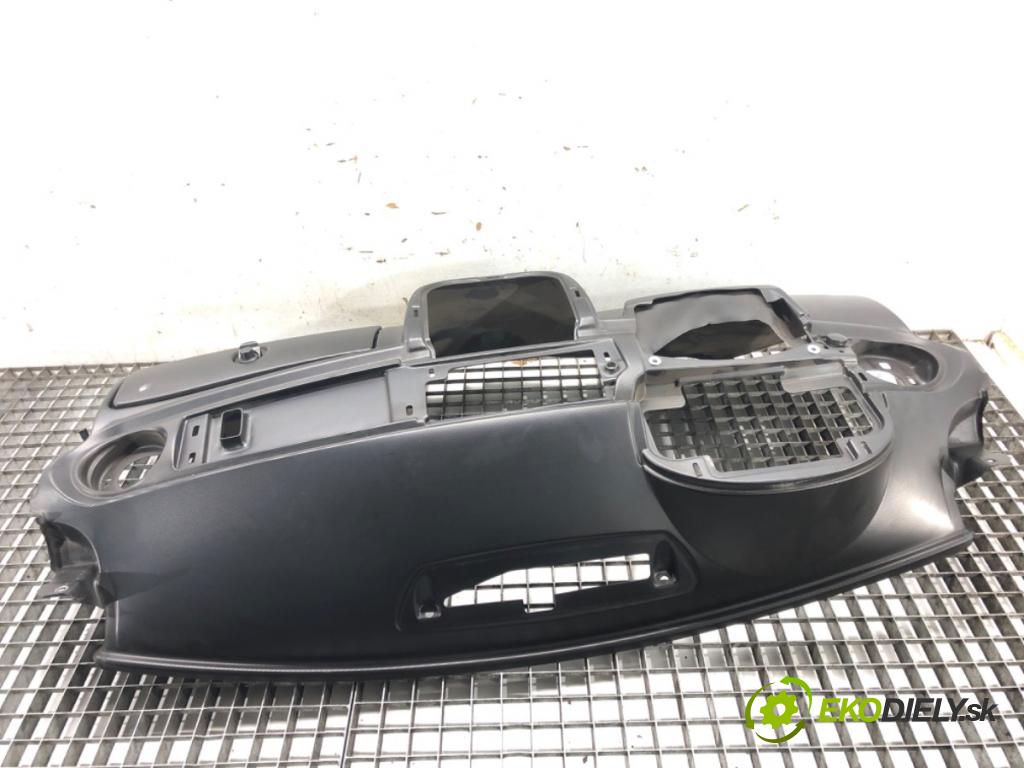 MICROCAR M8 M8 Palubná doska (Palubné dosky)