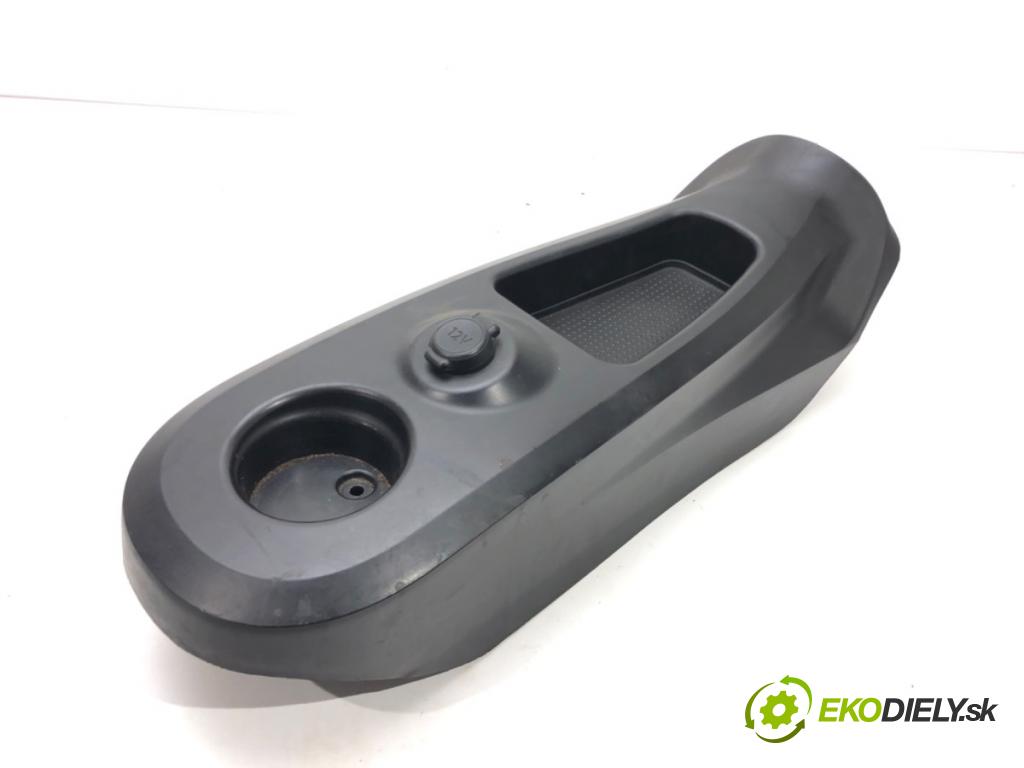 MICROCAR M8    M8  Tunel stredový  (Stredový tunel / panel)