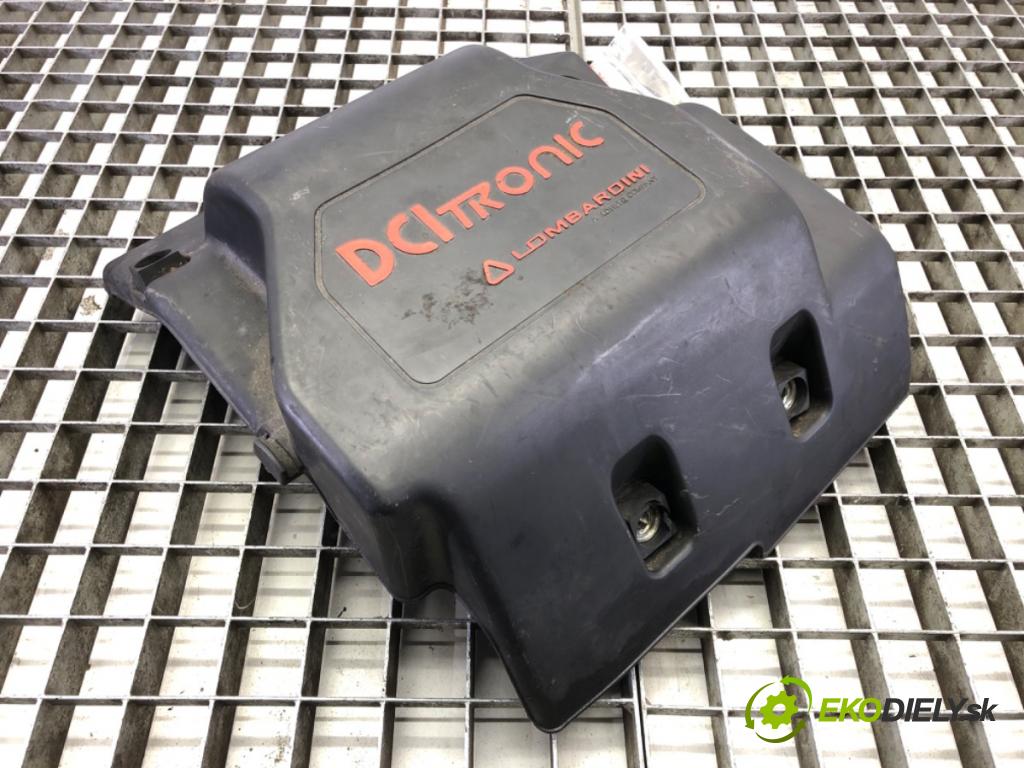 MICROCAR M8    M8  kryt motora  (Kryty motora)