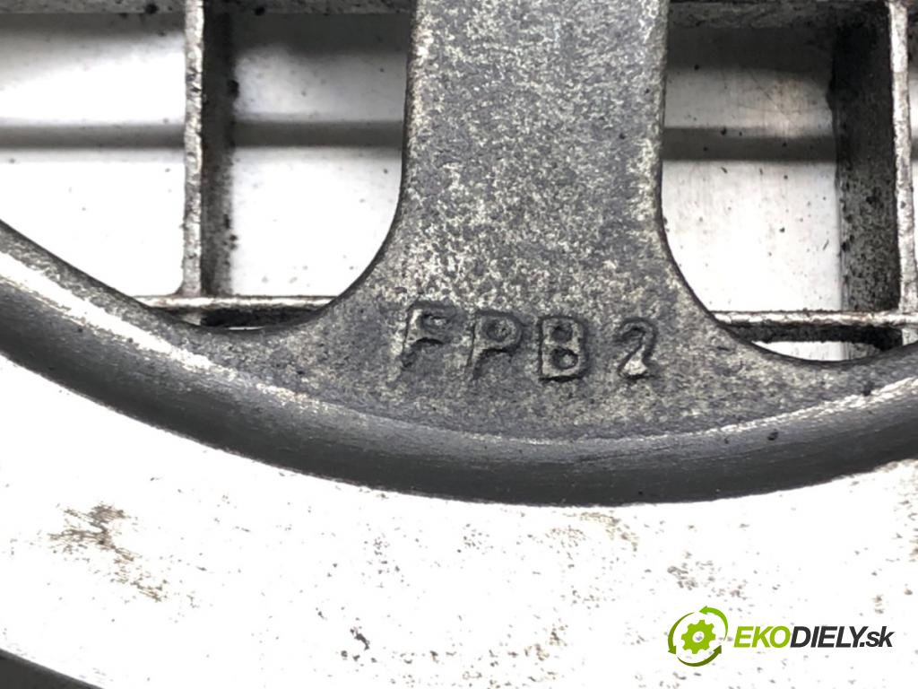 MICROCAR M8    M8  koleso zotrvačníkové  (Zotrvačníky)