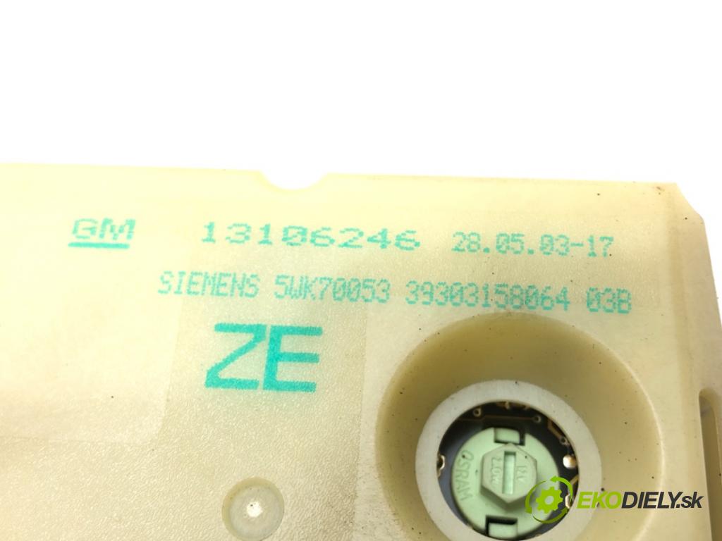 OPEL ZAFIRA A nadwozie wielkoprzestrzenne (MPV) (T98) 1999 - 2005    2.0 DTI 16V (F75) 74 kW [101 KM] olej napędowy 200  Dislpej 13106246 (Prístrojové dosky, displeje)