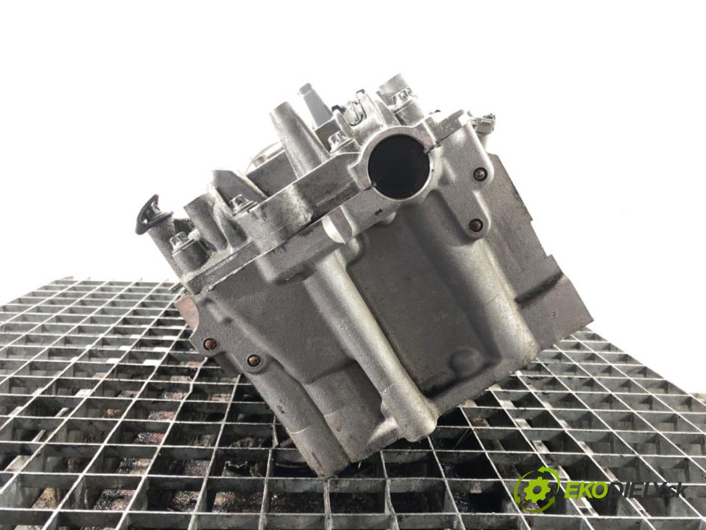 JEEP GRAND CHEROKEE III (WH, WK) 2004 - 2011    3.0 CRD 160 kW [218 KM] olej napędowy 2005 - 2010  Hlava valcov ľavá strana A6420106720 (Hlavy valcov)