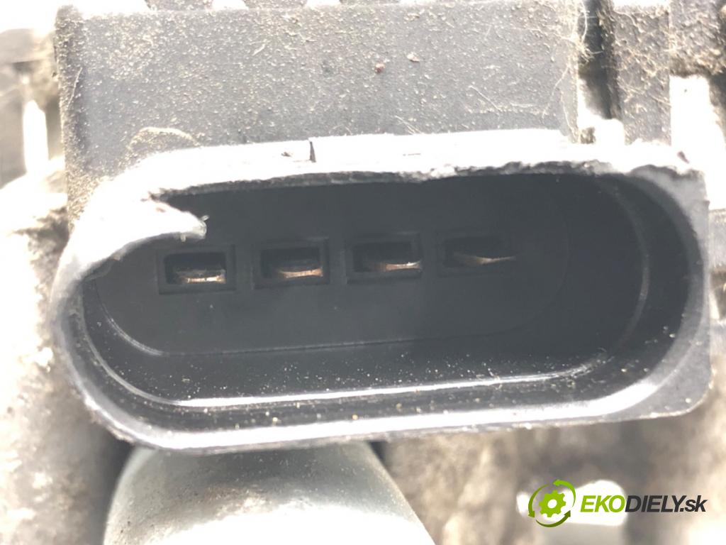 AUDI A4 B6 (8E2) 2000 - 2005    2.0 96 kW [130 KM] benzyna 2000 - 2004  Mechanizmus stieračov predný 8E1955603D (Motorčeky stieračov predné)