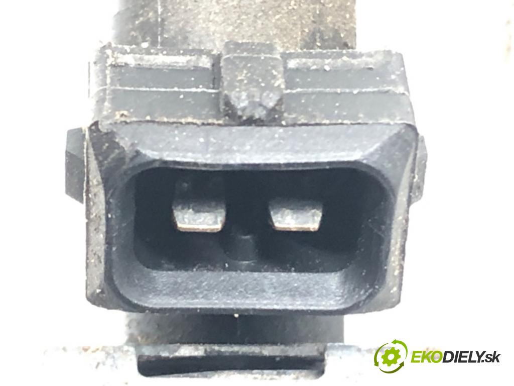 FORD FOCUS C-MAX (DM2) 2003 - 2007    1.6 Ti 85 kW [115 KM] benzyna 2004 - 2007  Lišta vstrekovacia 98MF-BB (Vstrekovacie lišty)