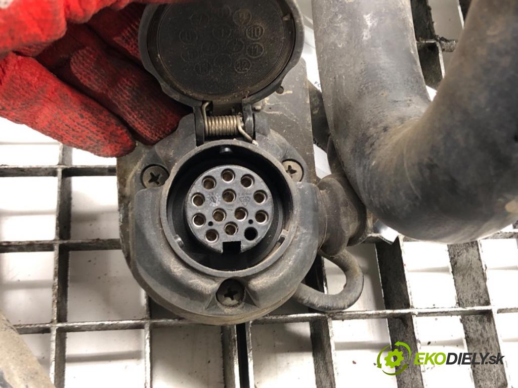 FORD FOCUS C-MAX (DM2) 2003 - 2007    1.6 Ti 85 kW [115 KM] benzyna 2004 - 2007  Hák tažné zařízení