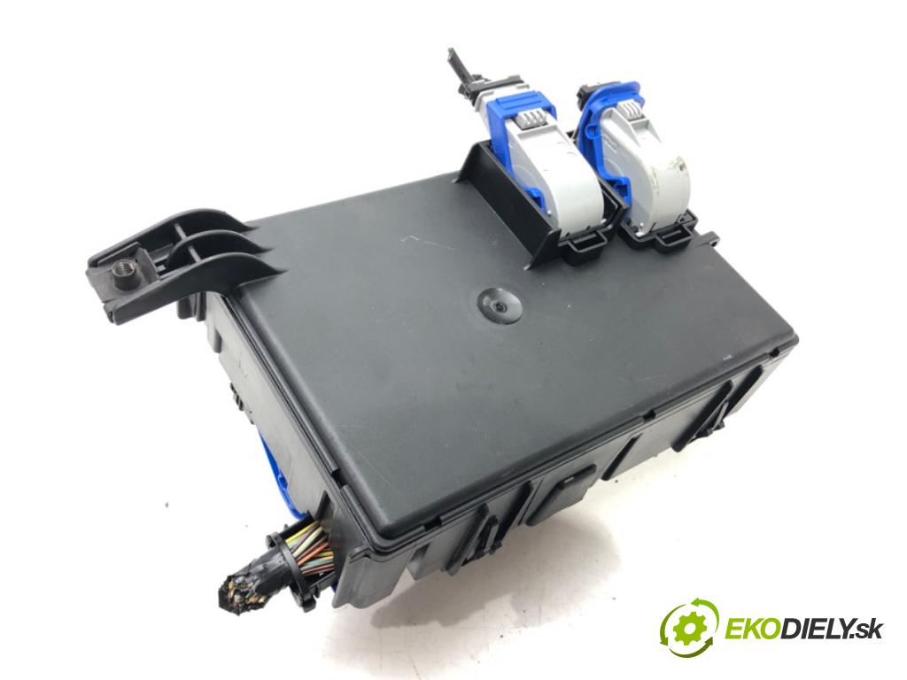 FIAT GRANDE PUNTO (199_) 2005 - 2022    1.4 (199AXB11, 199AXB1A, 199BXB1A, 199AXL1A) 57 kW  modul BSI 00517986150 (Pojistkové skříňky)