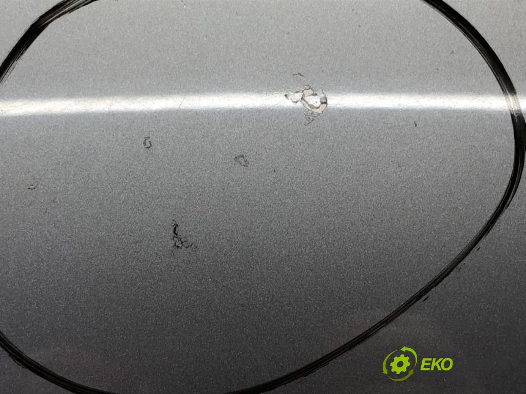 AUDI ALLROAD C5 (4BH) 2000 - 2005    2.5 TDI quattro 132 kW [180 KM] olej napędowy 2000  kapota