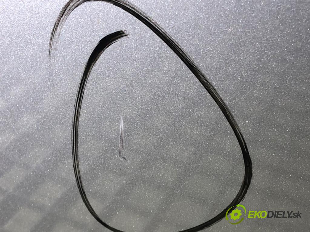 AUDI ALLROAD C5 (4BH) 2000 - 2005    2.5 TDI quattro 132 kW [180 KM] olej napędowy 2000  kapota