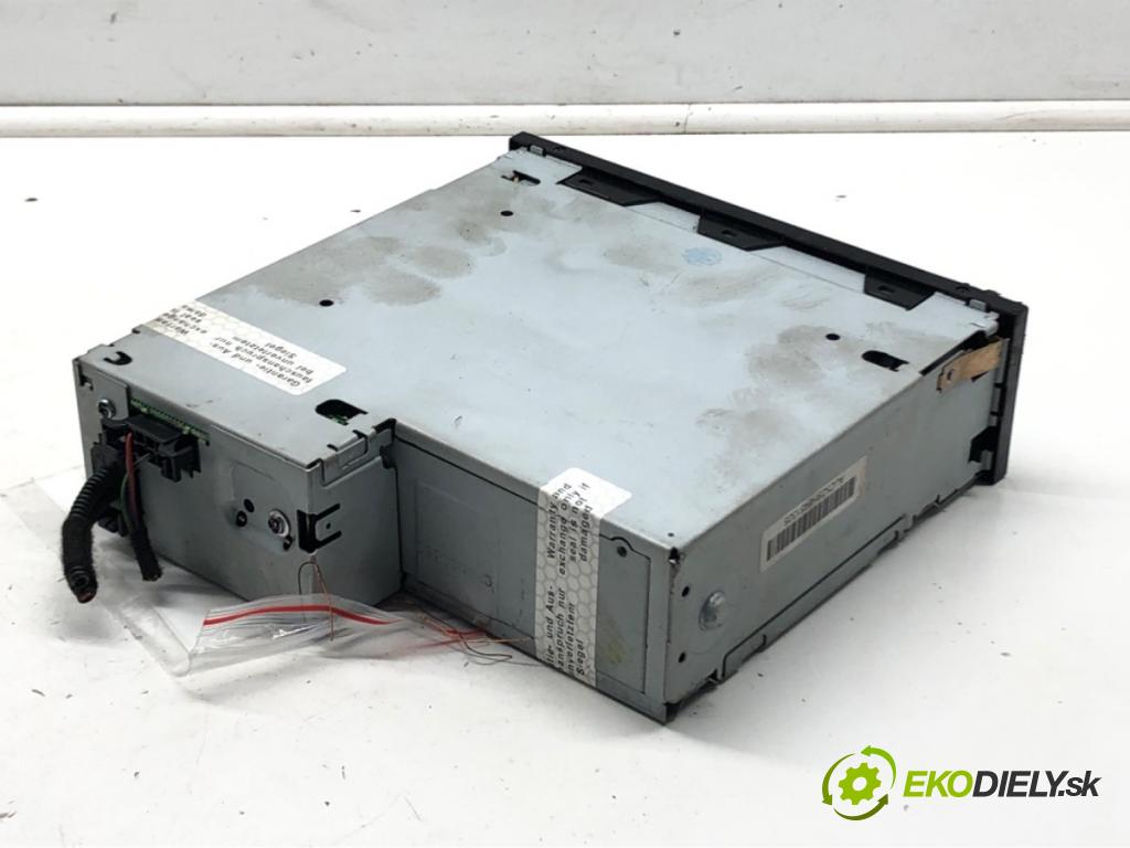 AUDI A6 C6 Avant (4F5) 2004 - 2011    2.7 TDI 132 kW [180 KM] olej napędowy 2005 - 2008  Menič CD 4E0910110E (CD meniče)