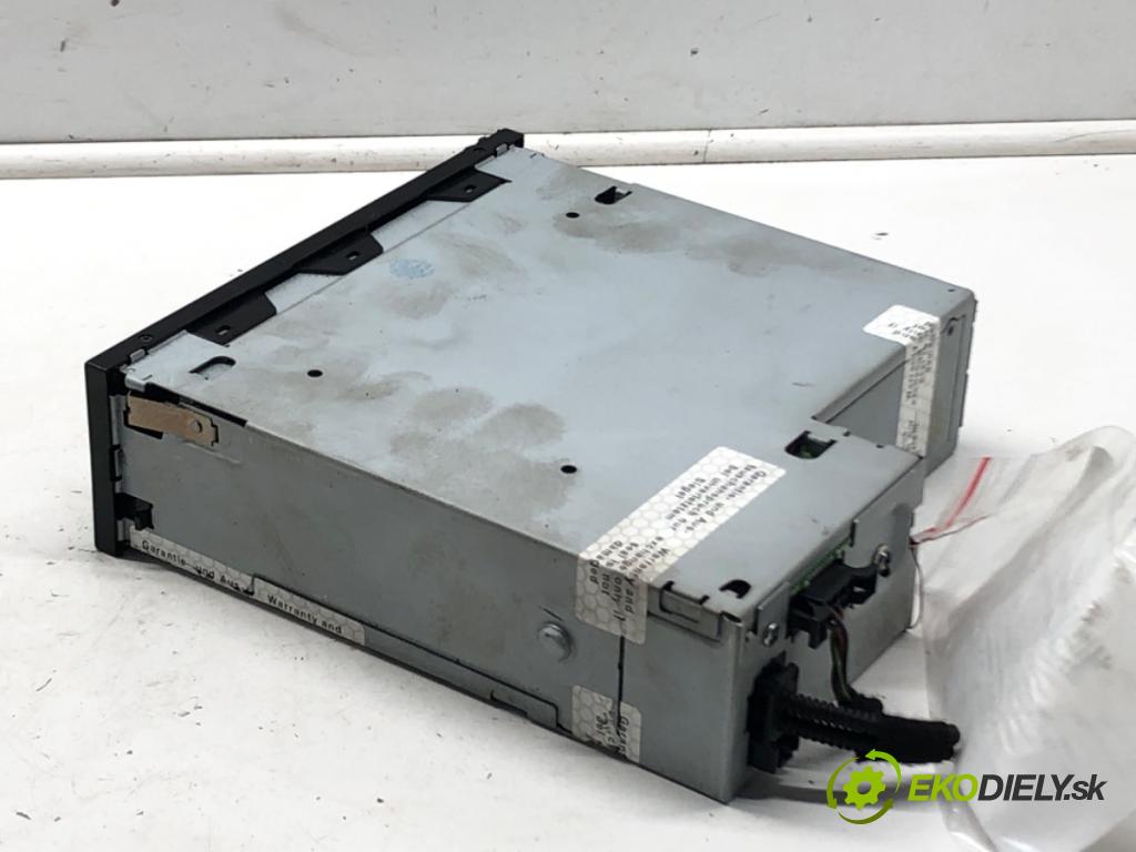 AUDI A6 C6 Avant (4F5) 2004 - 2011    2.7 TDI 132 kW [180 KM] olej napędowy 2005 - 2008  Menič CD 4E0910110E (CD meniče)