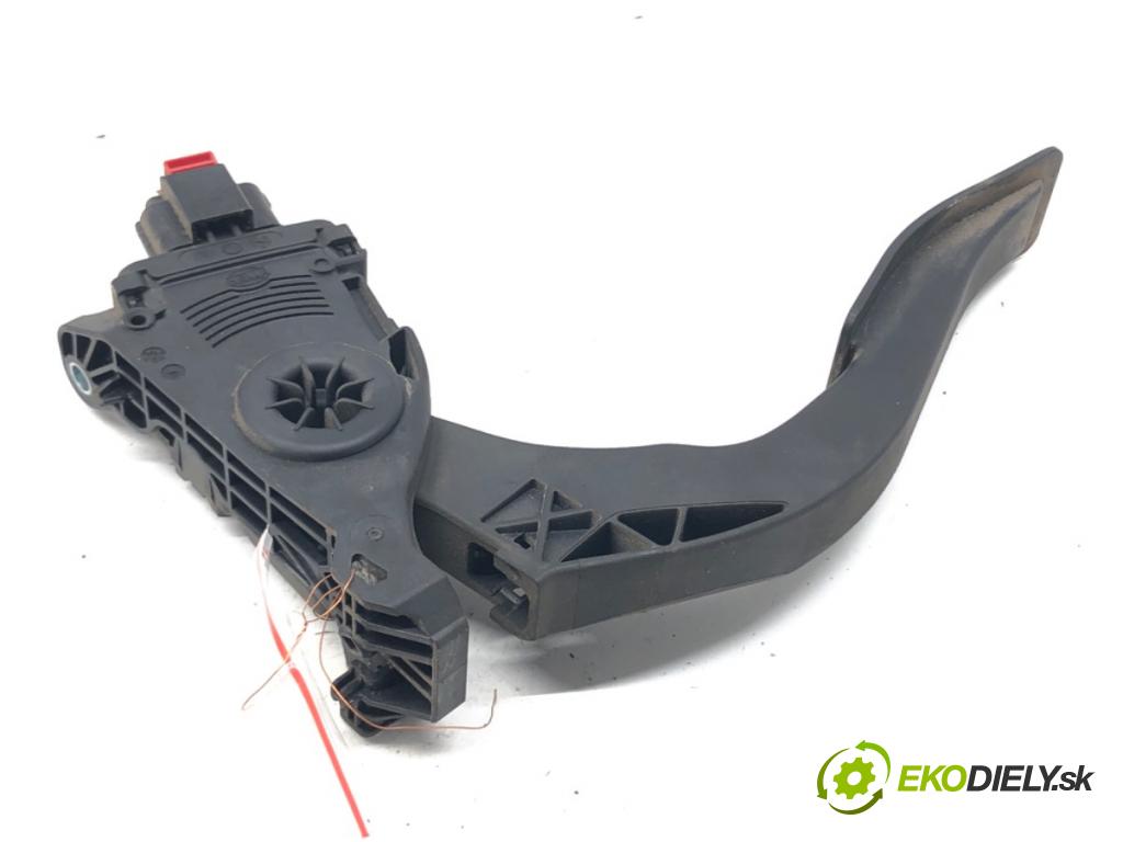 AUDI A6 C6 Avant (4F5) 2004 - 2011    2.7 TDI 132 kW [180 KM] olej napędowy 2005 - 2008  Potenciometer plynového pedálu 8K1721523 (Pedále)