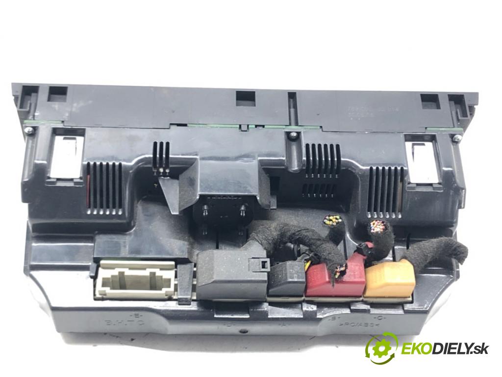 AUDI A6 C6 Avant (4F5) 2004 - 2011    2.7 TDI 132 kW [180 KM] olej napędowy 2005 - 2008  Panel ovládania kúrenia 4F1820043AF (Prepínače, spínače, tlačidlá a ovládače kúrenia)