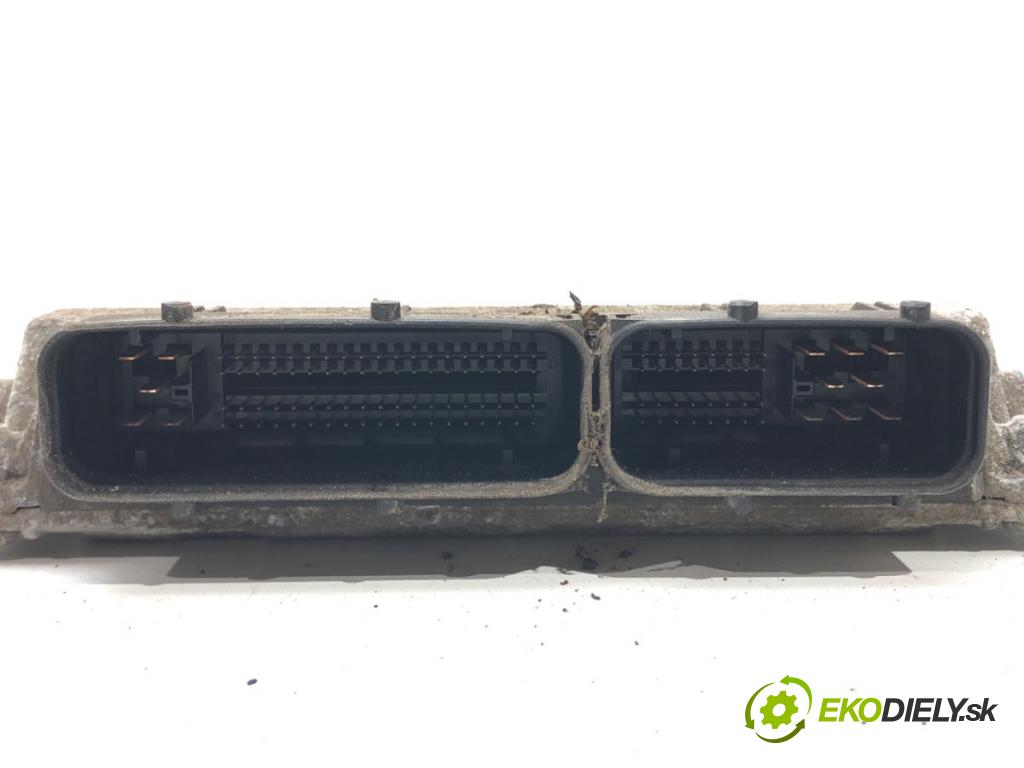 SKODA OCTAVIA I (1U2) 1996 - 2010    1.6 75 kW [102 KM] benzyna 2000 - 2010  riadiaca jednotka Motor 06A906033BG (Riadiace jednotky)