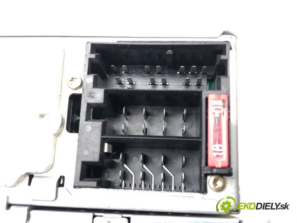 OPEL VECTRA C (Z02) 2002 - 2009    2.2 16V (F69) 108 kW [147 KM] benzyna 2002 - 2008  RADIO 24441243 (Audio zariadenia)