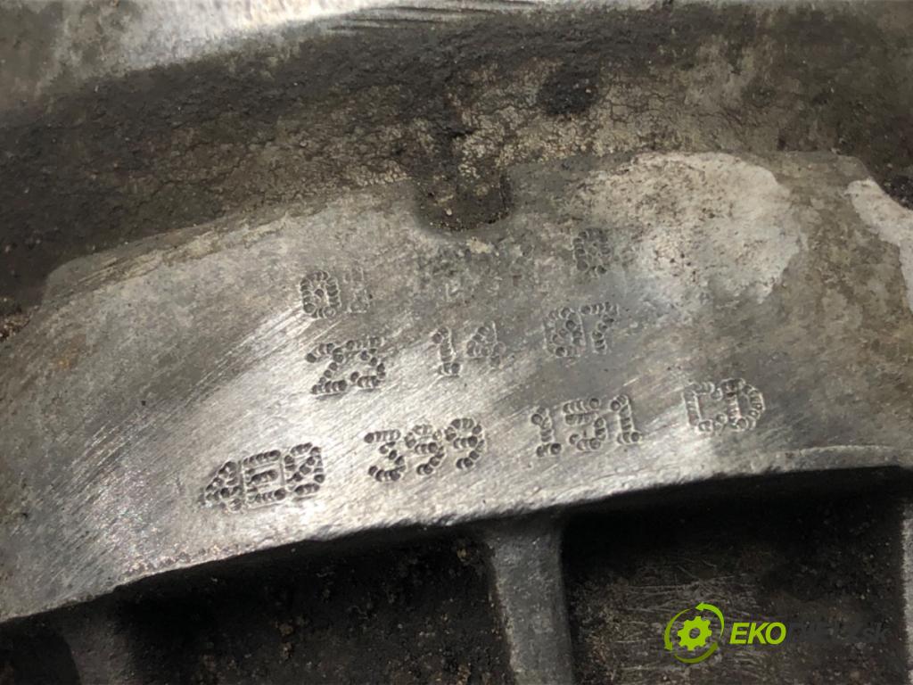 AUDI A8 D3 (4E2, 4E8) 2002 - 2010    3.0 TDI quattro 171 kW [233 KM] olej napędowy 2003  AirBag Motor 4E0399151CD (Držiaky motora)