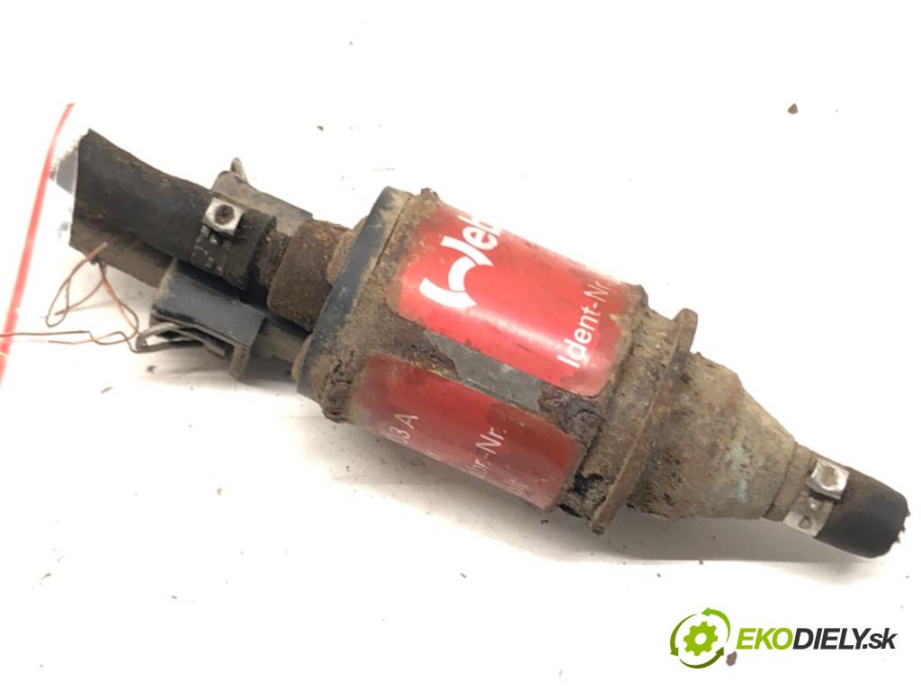 AUDI A8 D3 (4E2, 4E8) 2002 - 2010    3.0 TDI quattro 171 kW [233 KM] olej napędowy 2003  motorek paliva Webasto 443963303A (Webasto ohřívače)