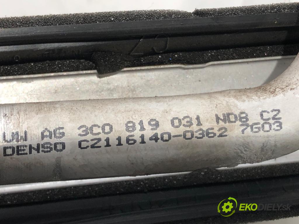 VW PASSAT B6 (3C2) 2005 - 2010    1.6 75 kW [102 KM] benzyna 2005 - 2010  topné těleso radiátor topení  (Radiátory topení)