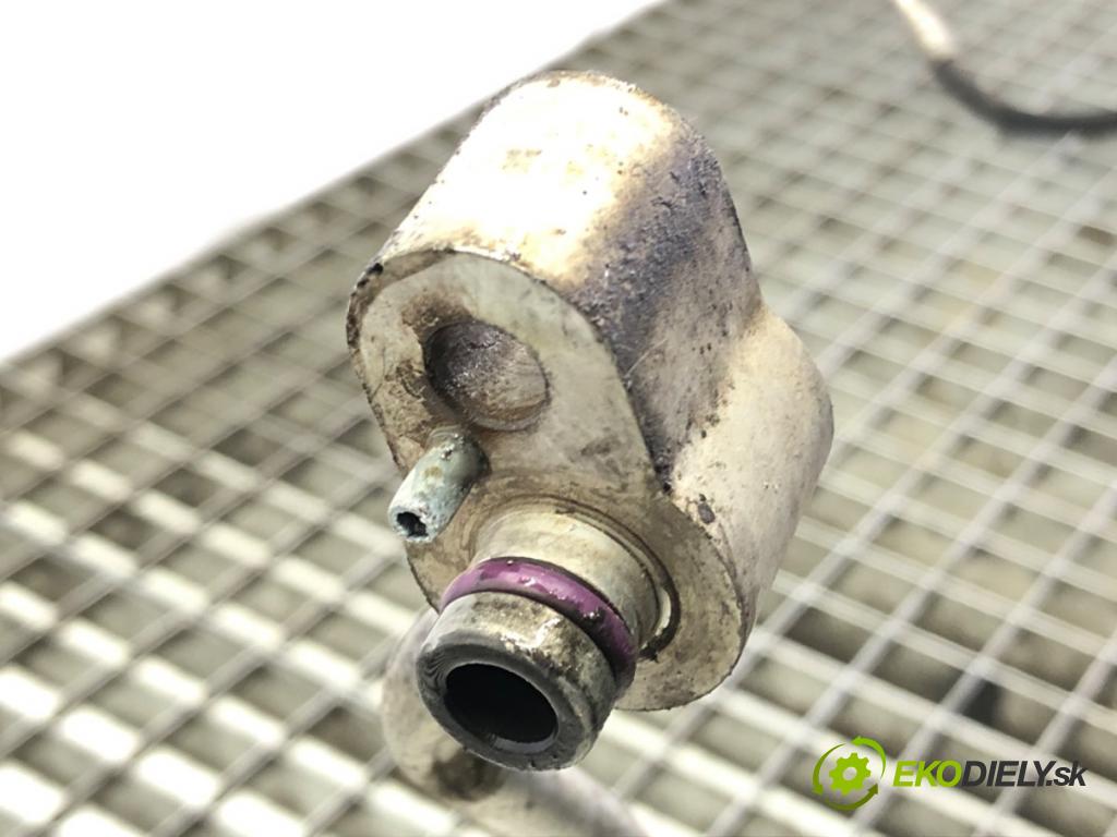 VW PASSAT B6 (3C2) 2005 - 2010    1.6 75 kW [102 KM] benzyna 2005 - 2010  rúrka klimatizácie  (Rúrky klimatizácie)