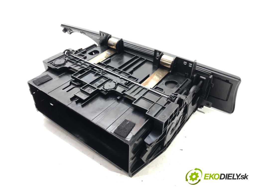 MINI MINI CLUBMAN (R55) 2006 - 2015    Cooper D 82 kW [112 KM] olej napędowy 2010 - 2014  Priehradka, kastlík spolujazdca  (Priehradky, kastlíky)