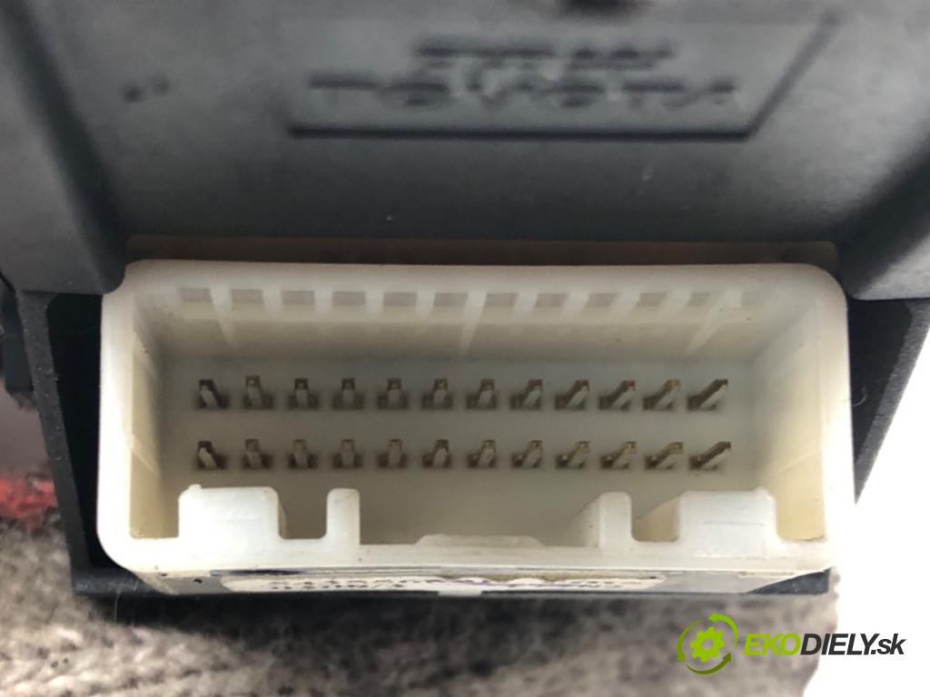 TOYOTA COROLLA (_E12_) 2001 - 2007    1.4 VVT-i (ZZE120_) 71 kW [97 KM] benzyna 2001 - 2  Prepínač okien 54035091 (Prepínače, spínače, tlačidlá a ovládače kúrenia)