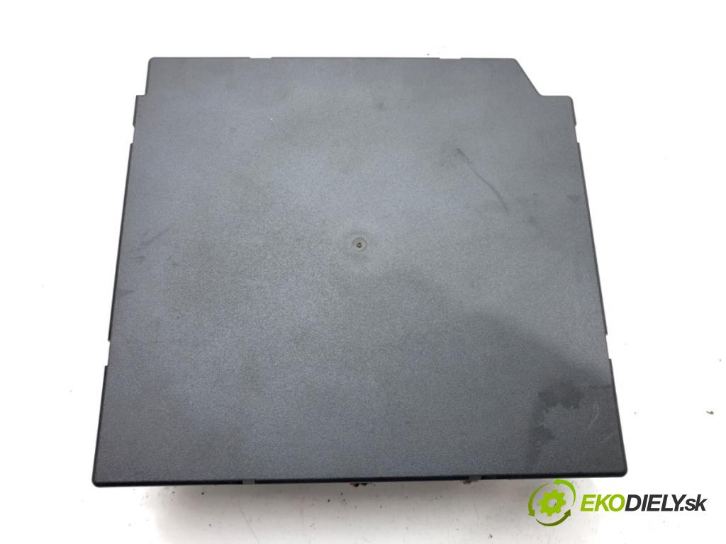 SKODA OCTAVIA II Combi (1Z5) 2004 - 2013    2.0 TDI 103 kW [140 KM] olej napędowy 2005 - 2010  Modul BORDNETZ 1K0937087 (Ostatné)