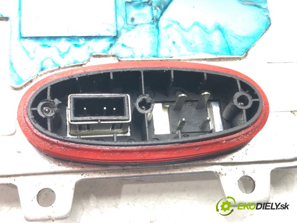 SKODA OCTAVIA II Combi (1Z5) 2004 - 2013    2.0 TDI 103 kW [140 KM] olej napędowy 2005 - 2010  Menič XENON 5DV009610-00 (Riadiace jednotky xenónu)