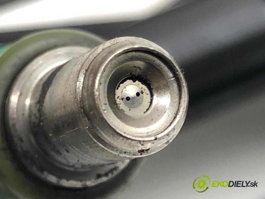 FORD FOCUS II (DA_, HCP, DP) 2004 - 2013    1.6 74 kW [100 KM] benzyna 2004 - 2012  Lišta vstrekovacia 98MF-BC (Vstrekovacie lišty)