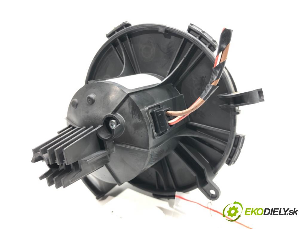 OPEL ZAFIRA / ZAFIRA FAMILY B (A05) 2005 - 2019    1.6 (M75) 77 kW [105 KM] benzyna 2005 - 2012  ventilátor kúrenia D8087