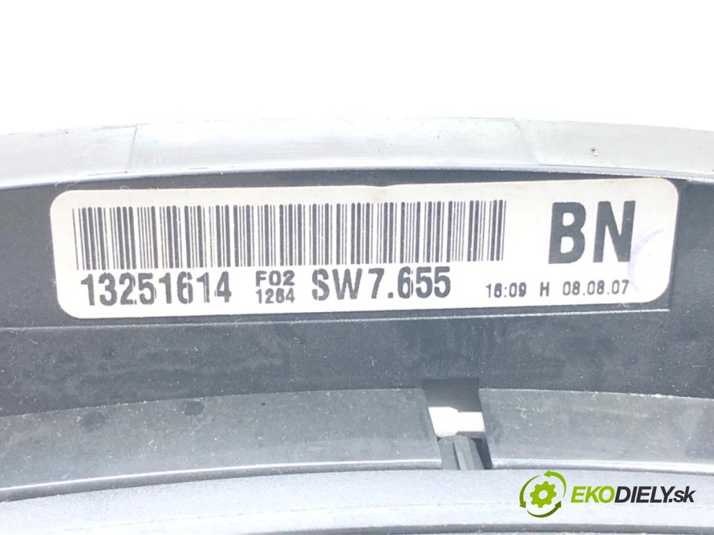 OPEL ZAFIRA / ZAFIRA FAMILY B (A05) 2005 - 2019    1.6 (M75) 77 kW [105 KM] benzyna 2005 - 2012  Prístrojovka 13251614 (Prístrojové dosky, displeje)