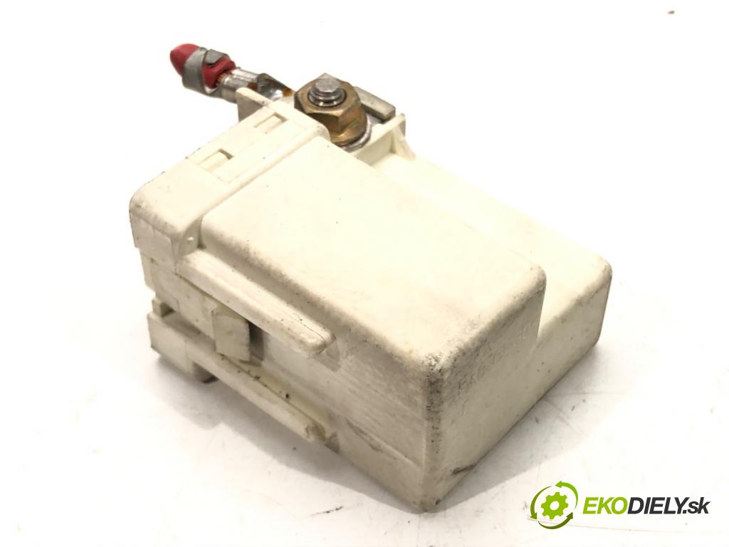 BMW 3 (E46) 1997 - 2005    320 d 100 kW [136 KM] olej napędowy 1998 - 2001  relé sviečok žhavenia 2247664 (Relé)