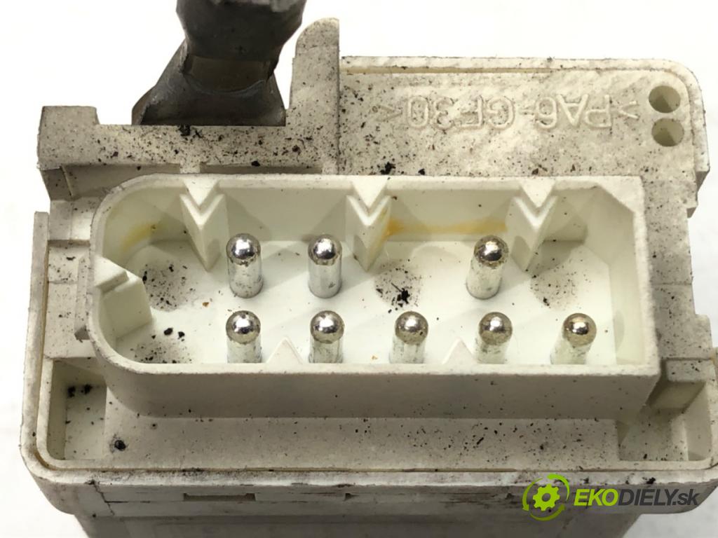 BMW 3 (E46) 1997 - 2005    320 d 100 kW [136 KM] olej napędowy 1998 - 2001  relé sviečok žhavenia 2247664 (Relé)