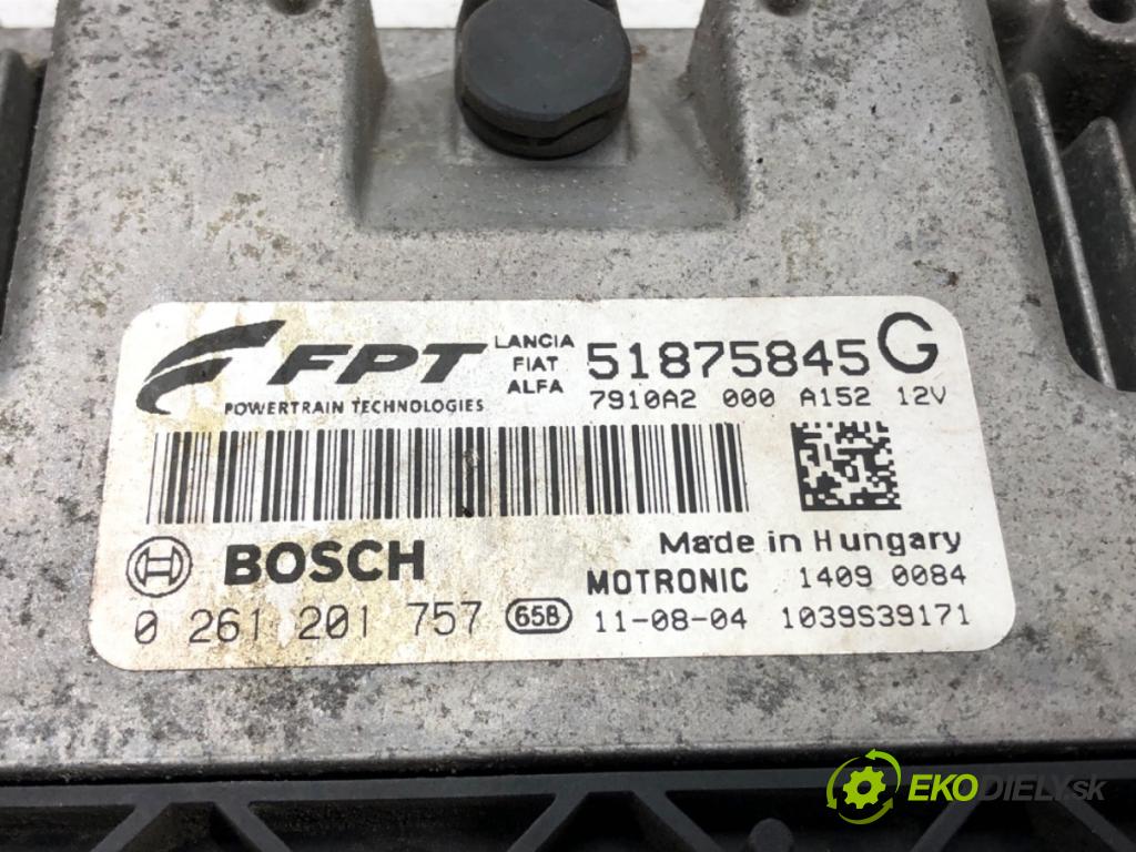 FIAT BRAVO II (198_) 2006 - 2022    1.4 (198AXA1B) 66 kW [90 KM] benzyna 2007 - 2014  riadiaca jednotka Motor 51875845 0261201757 (Riadiace jednotky)