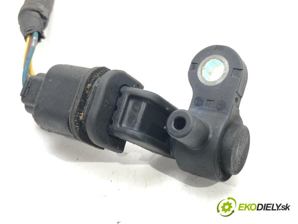 HONDA CIVIC VII Hatchback (EU, EP, EV) 2000 - 2006    1.4 iS (EP1) 66 kW [90 KM] benzyna 2001 - 2005  snímač pozice hřídele klikového  (Snímače polohy kliky, vačky)