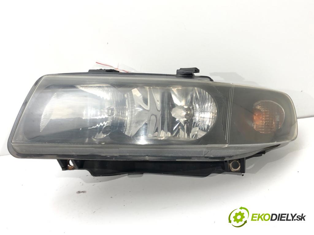 SEAT TOLEDO II (1M2) 1998 - 2006    1.6 74 kW [100 KM] benzyna 1998 - 2004  Svetlomet ľavy predný 