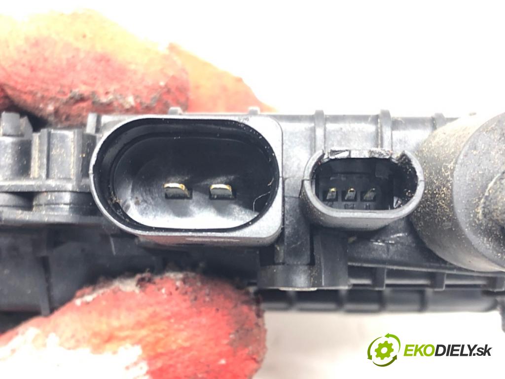 BMW 7 (F01, F02, F03, F04) 2008 - 2015    750 i, Li 300 kW [408 KM] benzyna 2008 - 2012  zámok dveře pravý přední část 7185692