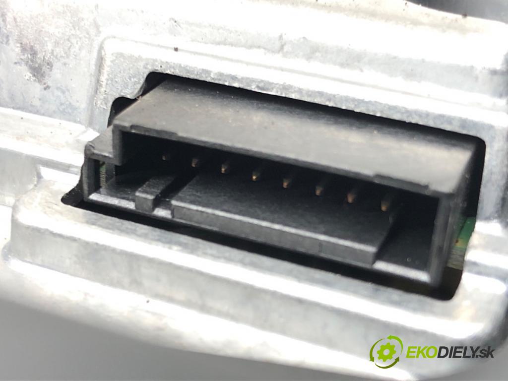 BMW 7 (F01, F02, F03, F04) 2008 - 2015    750 i, Li 300 kW [408 KM] benzyna 2008 - 2012  Dislpej DVD sedačky pravy 9203067