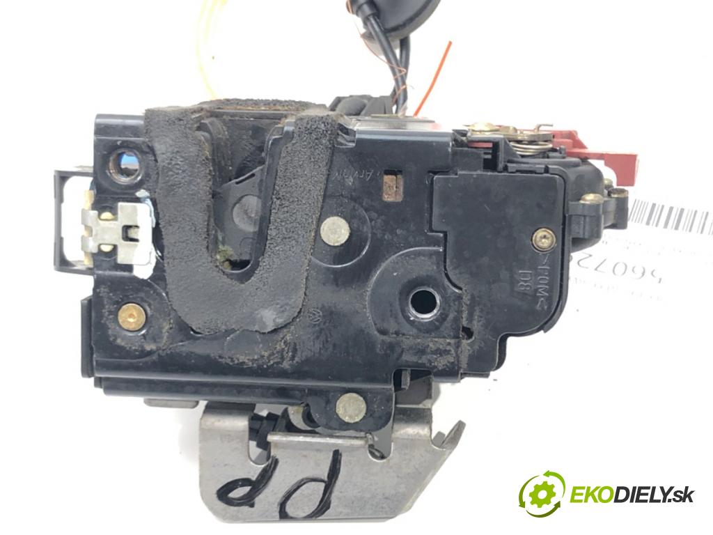AUDI A8 D3 (4E2, 4E8) 2002 - 2010    4.0 TDI quattro 202 kW [275 KM] olej napędowy 2003  zámok dveře pravý přední část 4E1837016