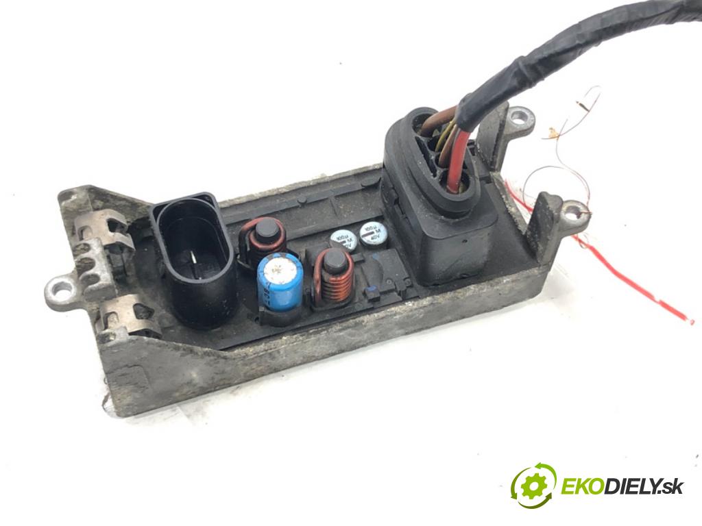 AUDI A8 D3 (4E2, 4E8) 2002 - 2010    4.0 TDI quattro 202 kW [275 KM] olej napędowy 2003  Odpor, rezistor kúrenia vzduchu 4E0820521B (Odpory (rezistory) kúrenia)